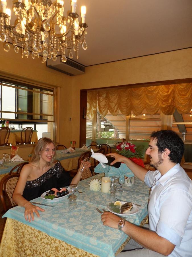 Hotel Selene Milano Marittima Exterior photo