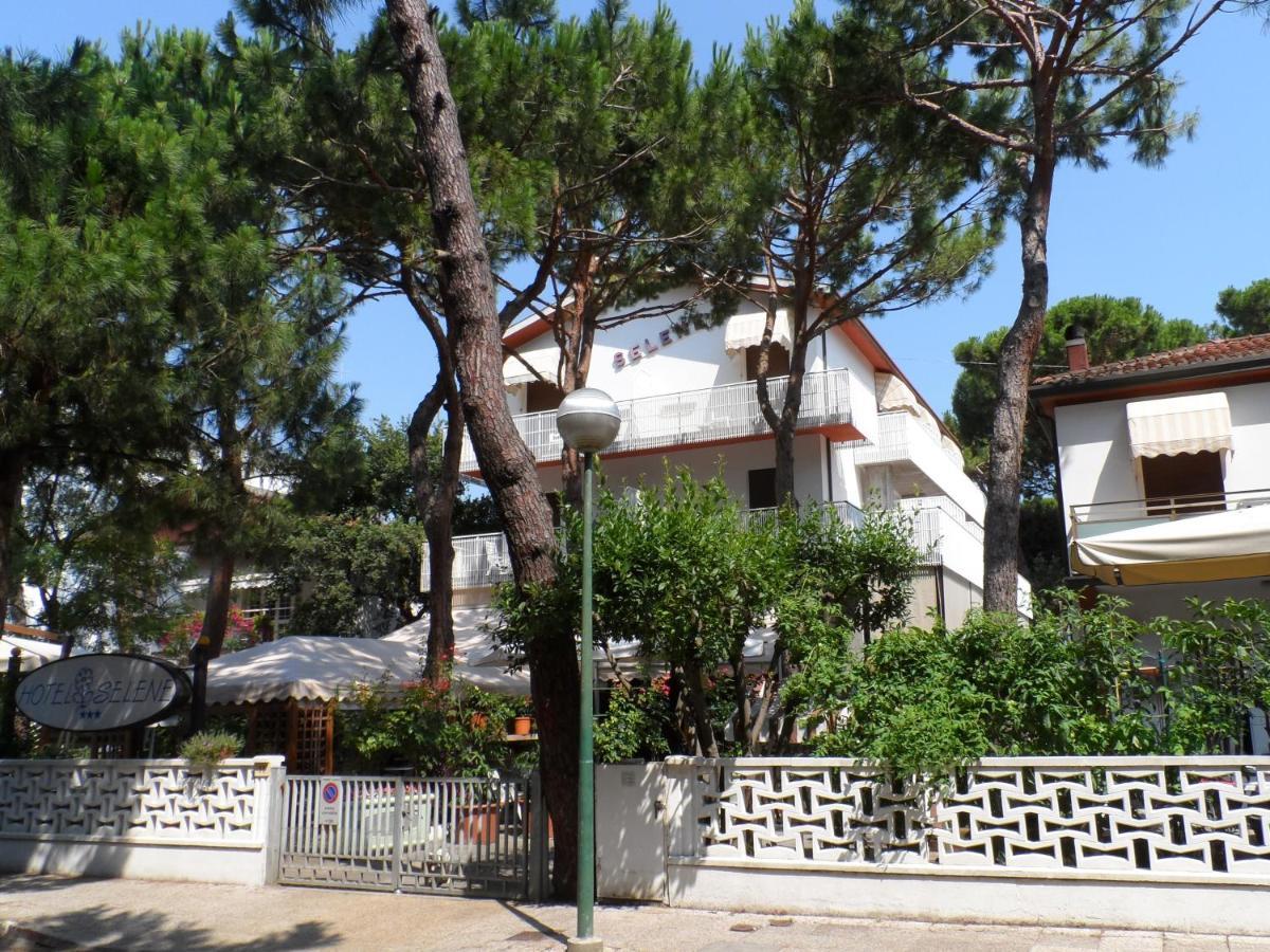 Hotel Selene Milano Marittima Exterior photo